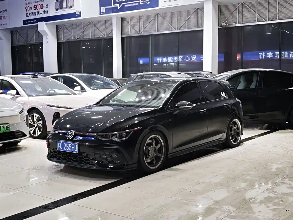 Volkswagen Golf GTI 2022