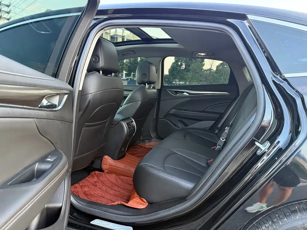 Buick LaCrosse — миниатюра 13