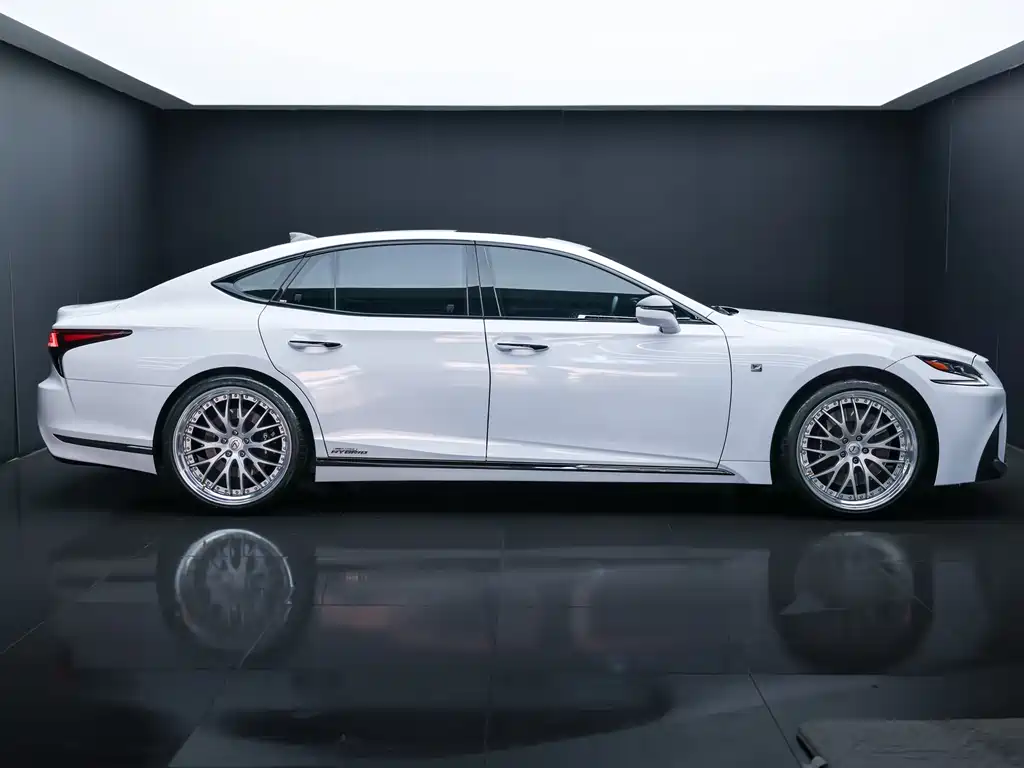 Lexus LS 2018 500h F SPORT V