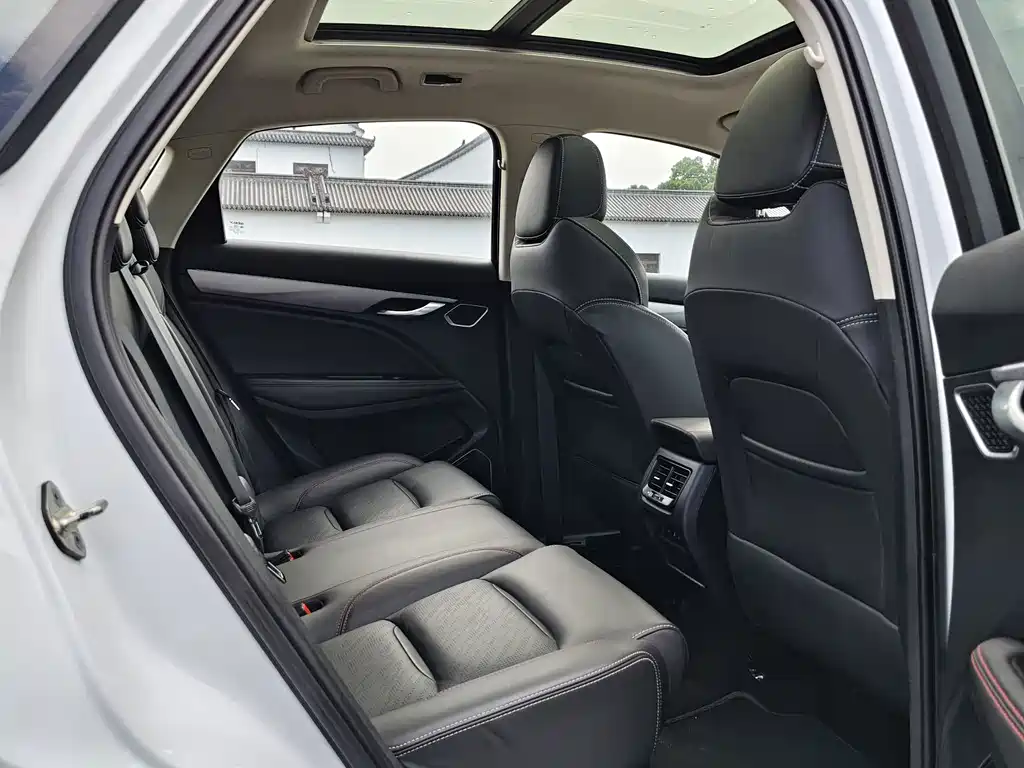 Geely Xingyue S — миниатюра 14