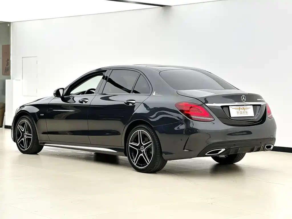 Mercedes-Benz C-Class — миниатюра 8