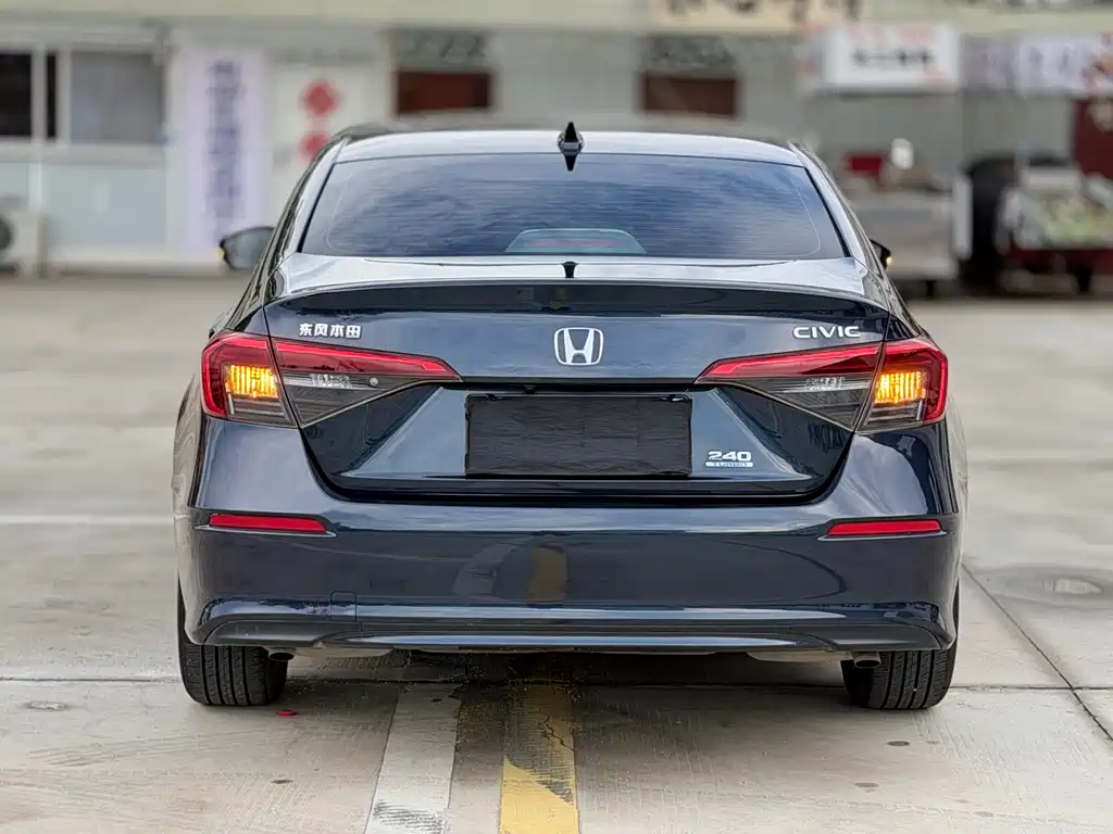 Honda Civic 2022 240TURBO CVT
