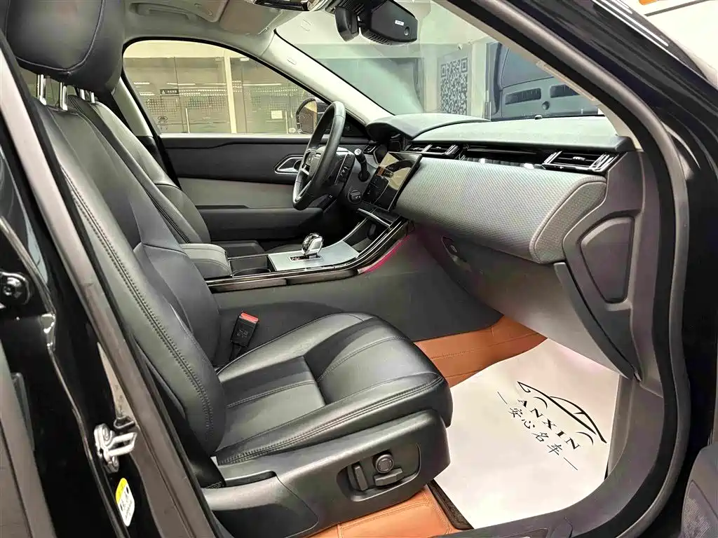 Land Rover Range Rover Velar 2024 — фото 17