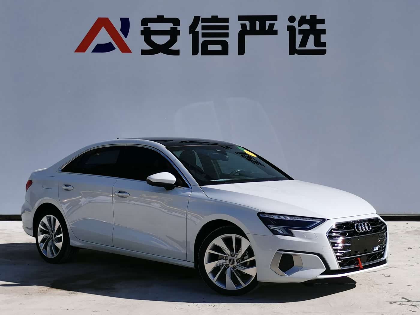 Audi A3 1.4 л 2022 г. Белый, пробег 24000 км