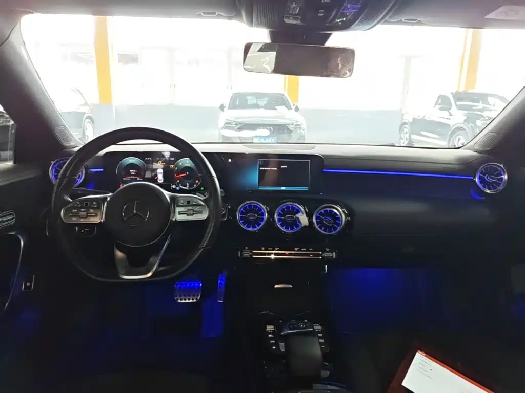 Mercedes-Benz CLA (Import) — миниатюра 13