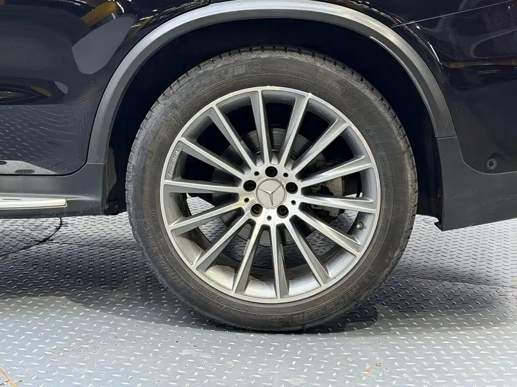 Mercedes-Benz GLC AMG — миниатюра 8