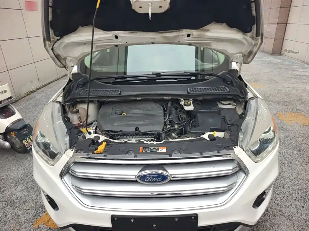 Ford Kuga — миниатюра 20