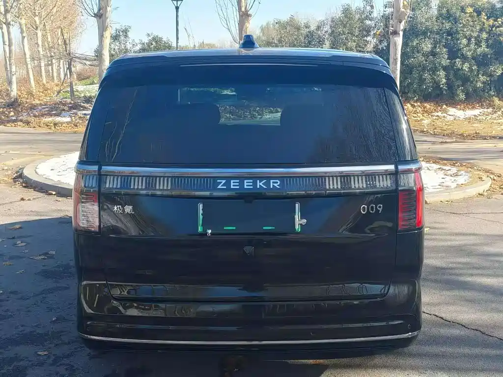 ZEEKR EXTREME KRYPTON 009