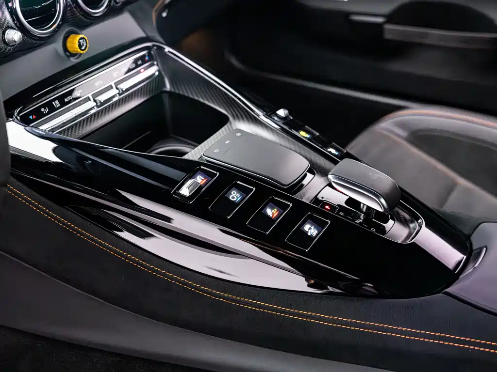 MERCEDES-BENZ AMG GT