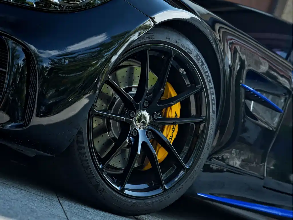 Mercedes-Benz AMG GT — миниатюра 9