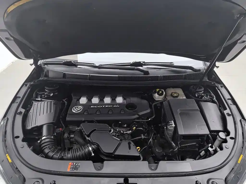 Buick LaCrosse — миниатюра 6