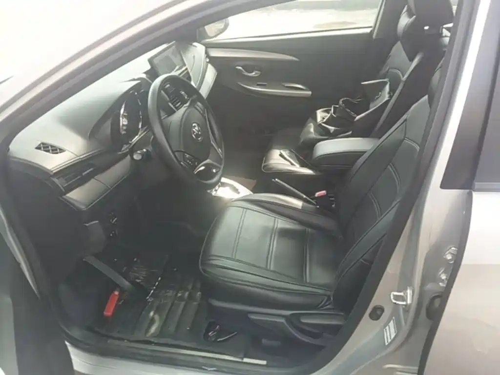 Toyota Yaris L — миниатюра 15