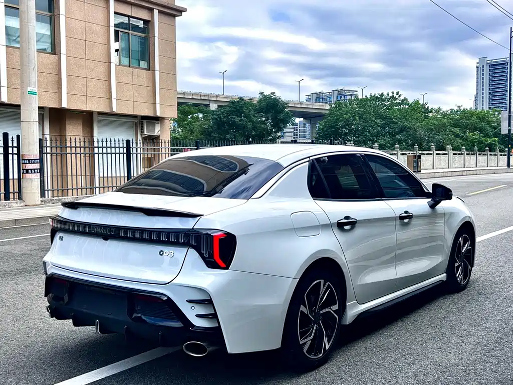 Lynk & Co 03 — миниатюра 9
