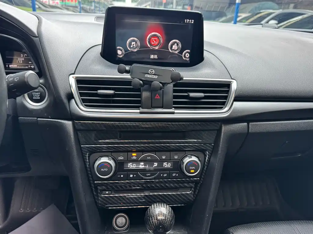 Mazda Mazda3 3 2017 2.0L AT Sport V