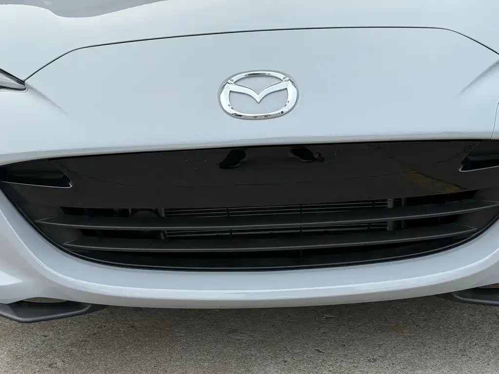 Mazda MX-5 2025 2.0L MT