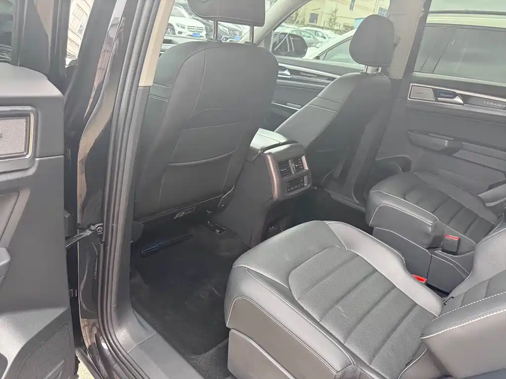 Volkswagen Teramont — миниатюра 7