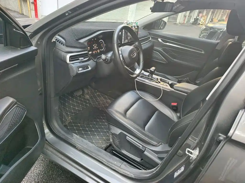 Geely Emgrand — миниатюра 12