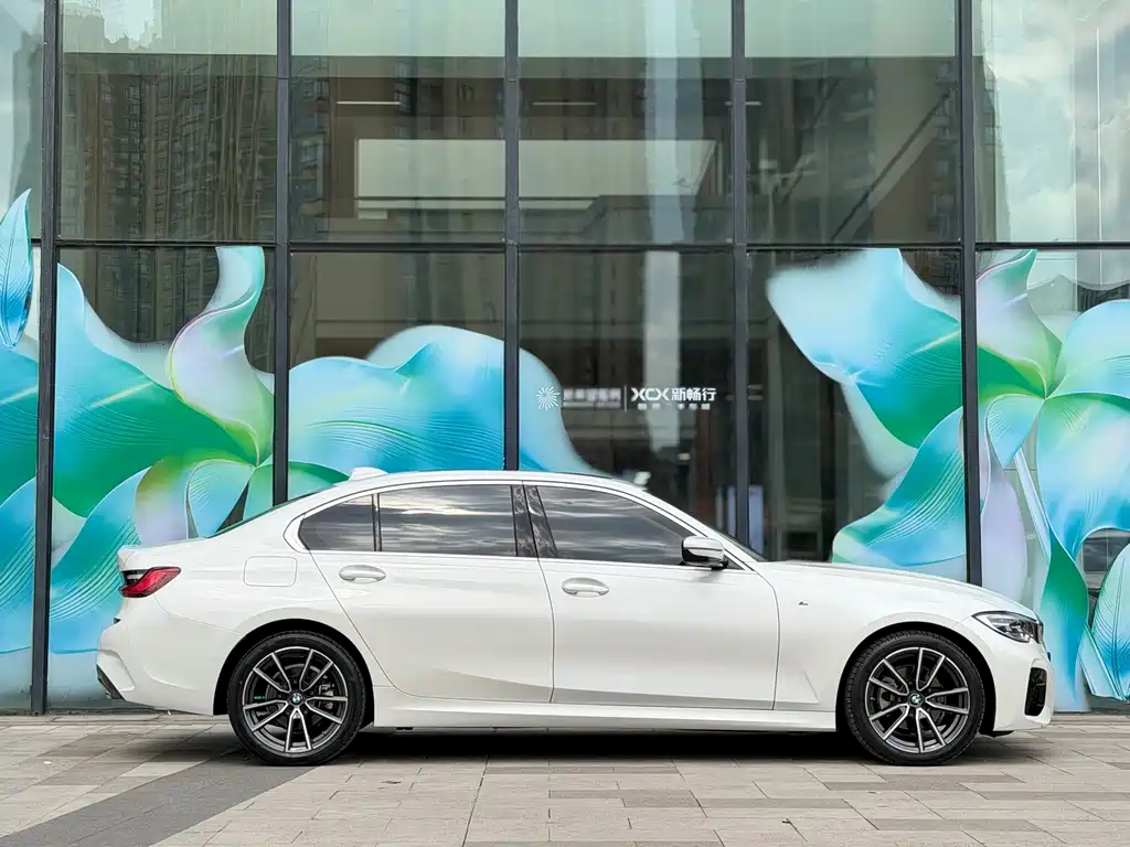 BMW 3 Series — миниатюра 8