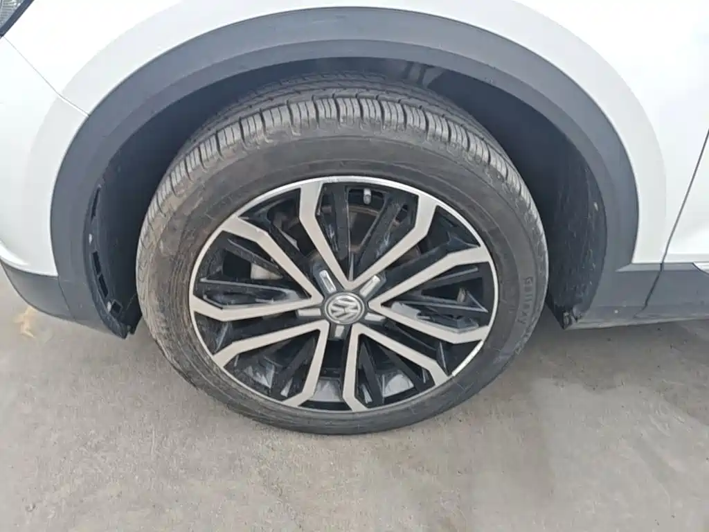 Volkswagen T-Roc — миниатюра 23