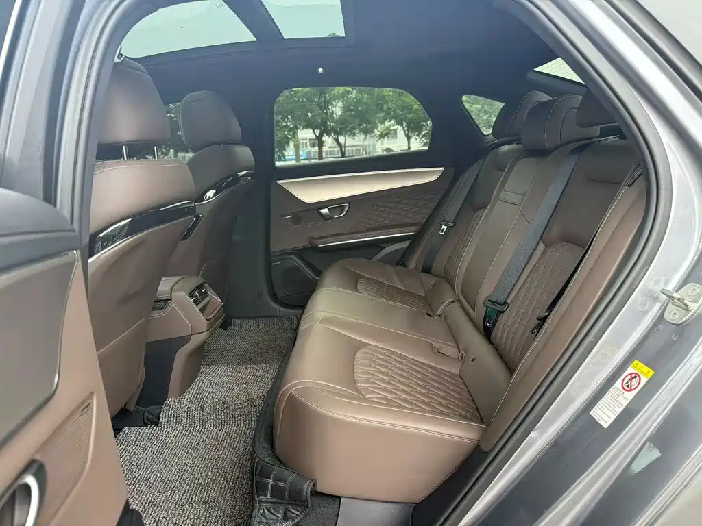 BYD Han — миниатюра 6