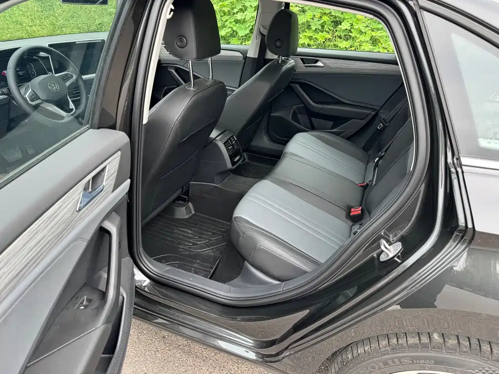 Volkswagen Sagitar — миниатюра 14
