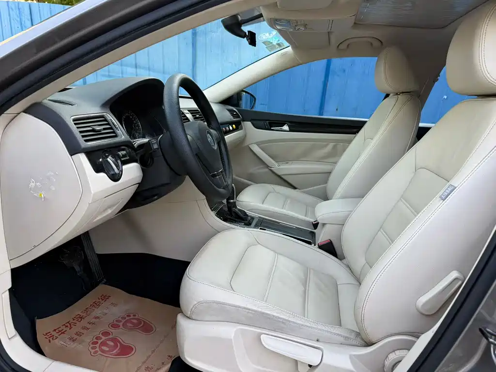 Volkswagen Passat 2013 1.8TSI DSG