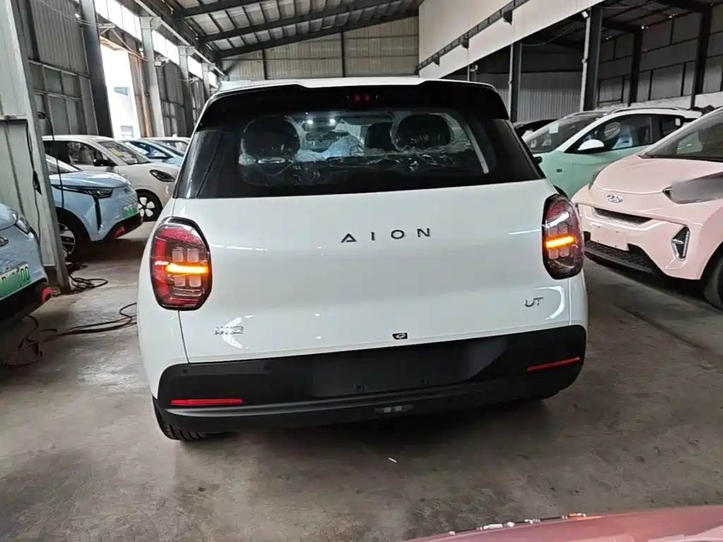 Aion AION UT — миниатюра 6