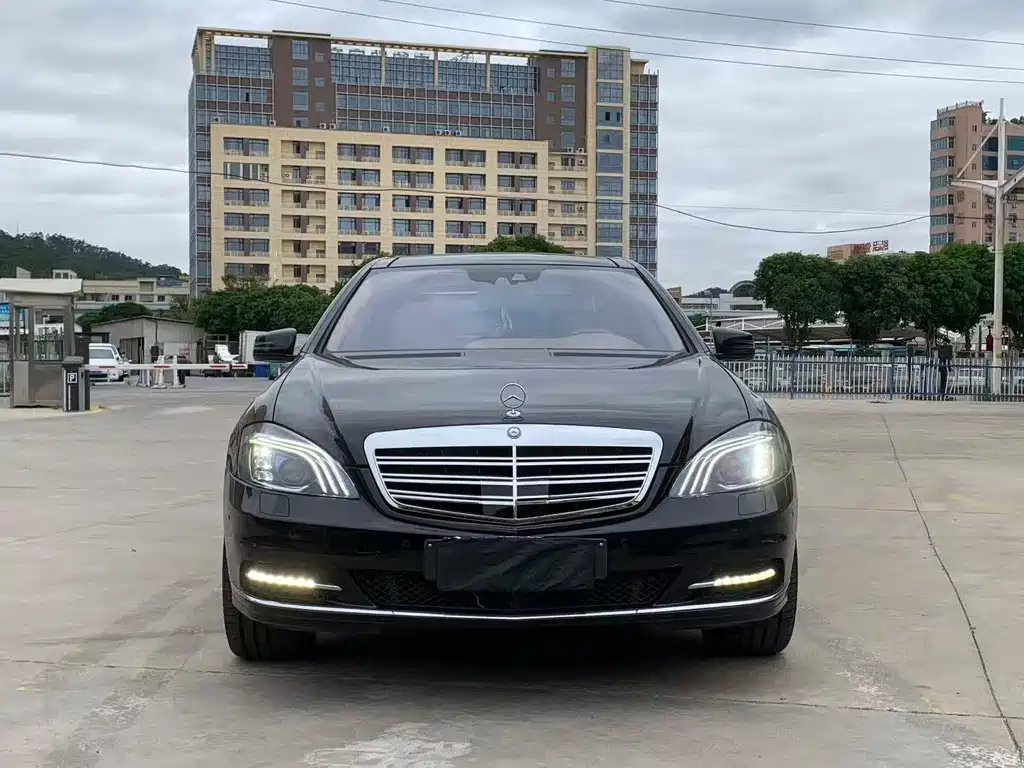 Mercedes-Benz S-Class 2013