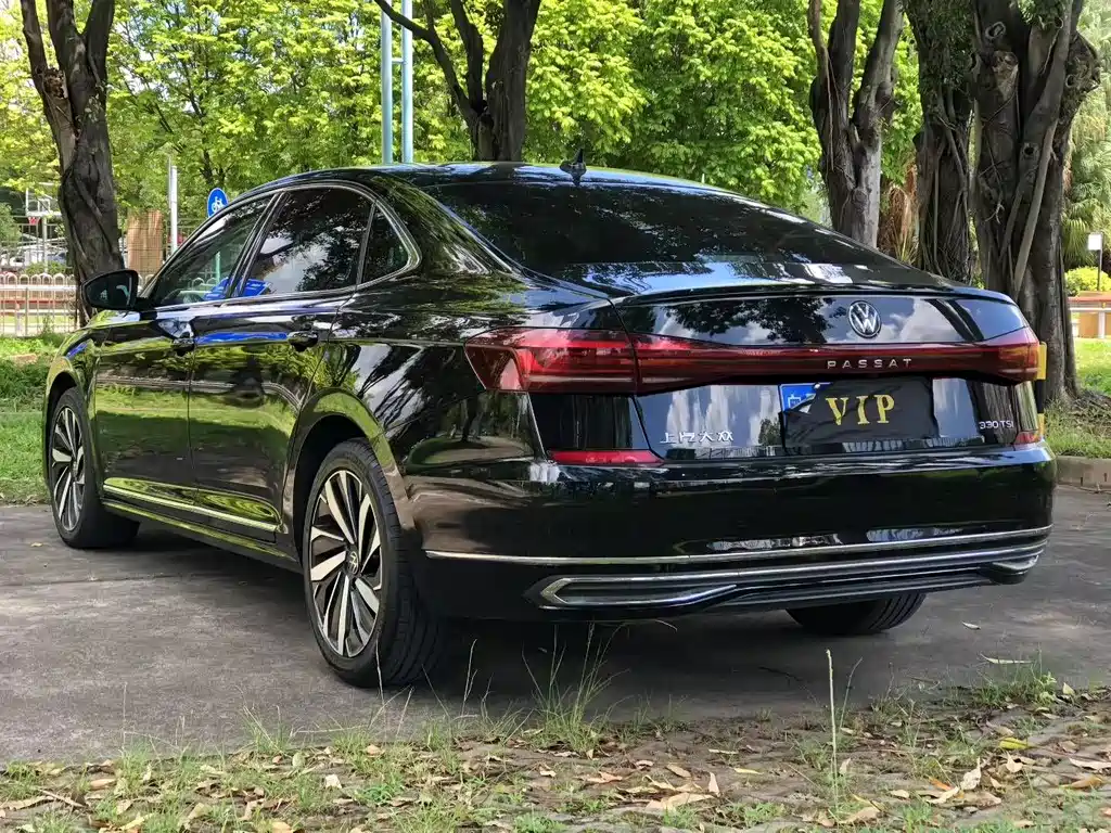 Volkswagen Passat — миниатюра 4