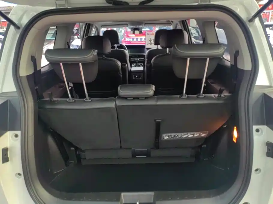 GAC Motor Trumpchi M6 — миниатюра 4
