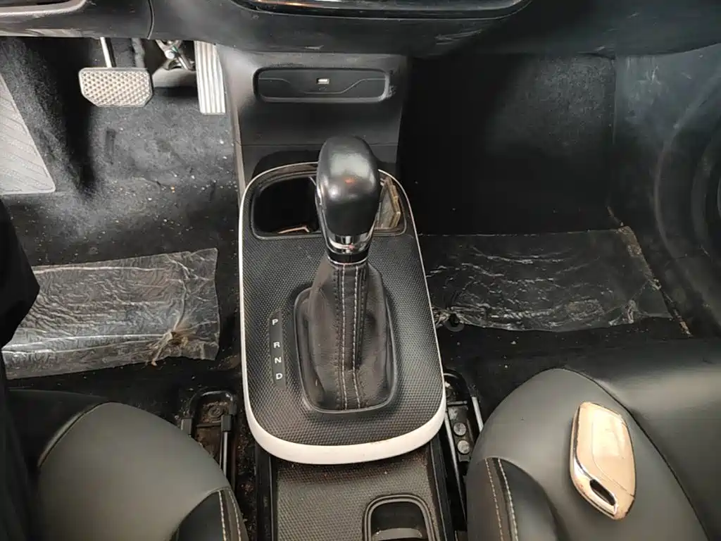 Roewe Clever — миниатюра 14
