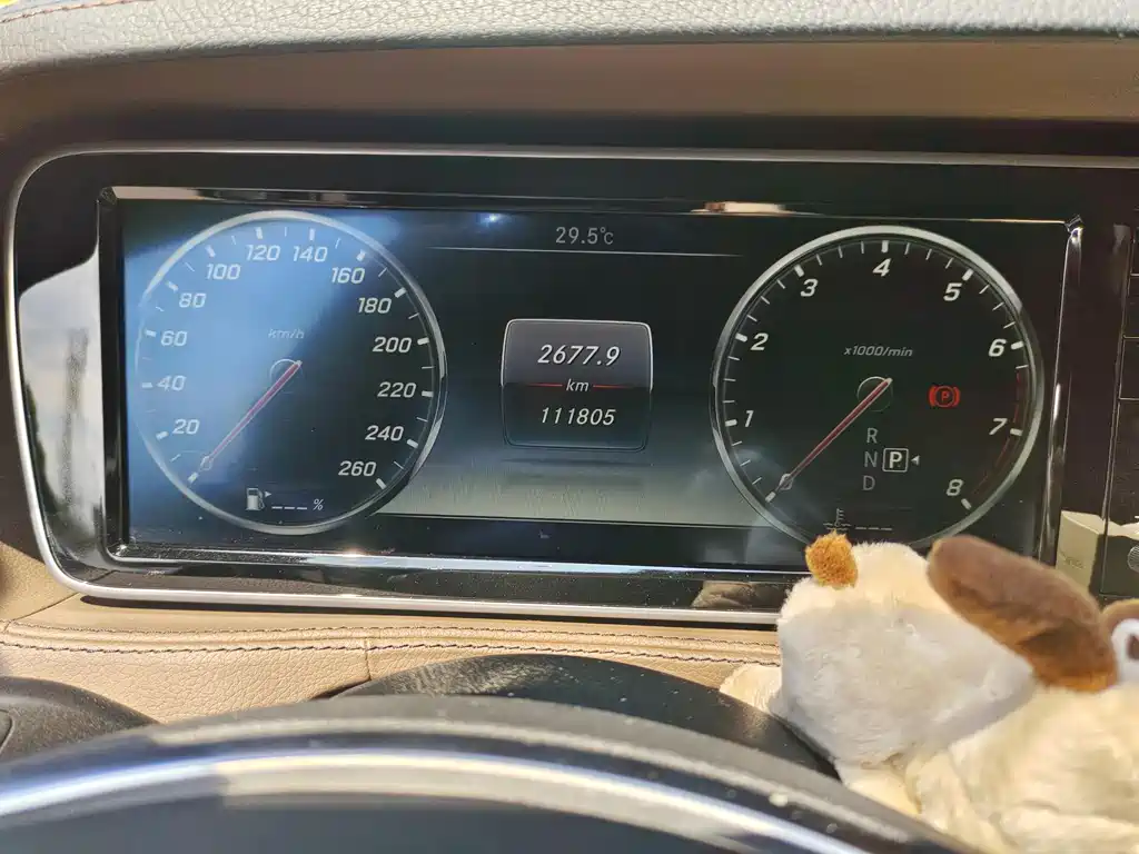 Mercedes-Benz S-Class — миниатюра 11