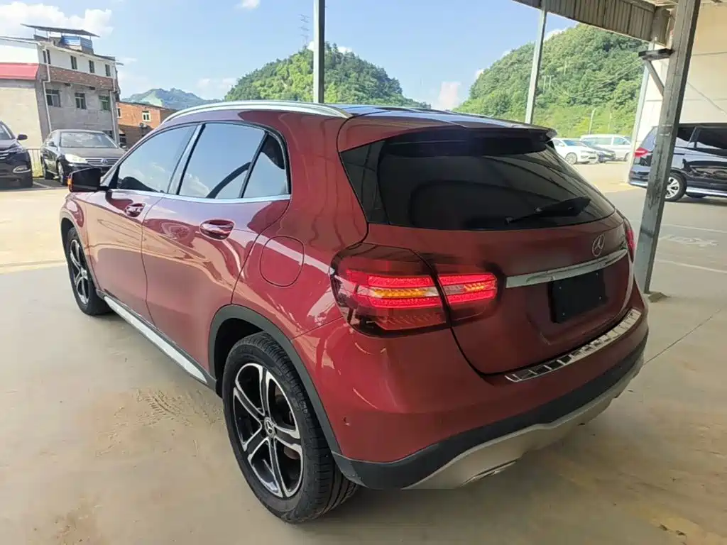 Mercedes-Benz GLA — миниатюра 5