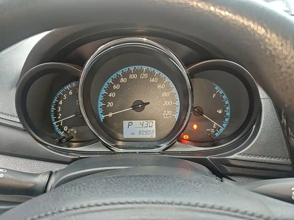 Toyota Yaris L — миниатюра 12