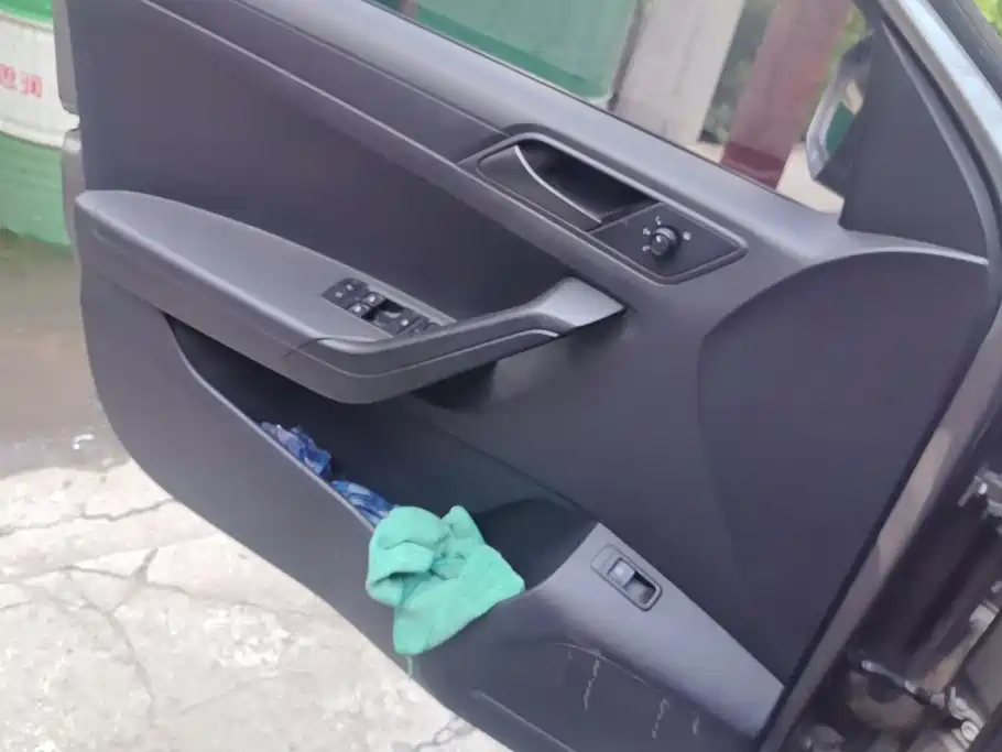 Volkswagen Jetta — миниатюра 7