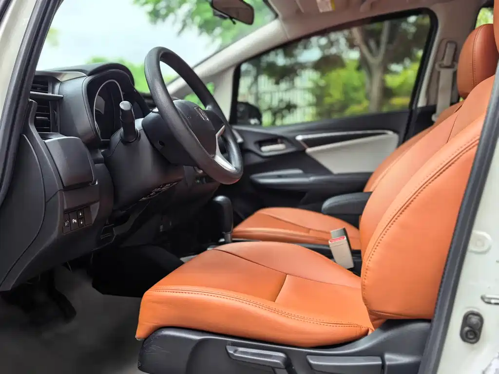 Honda Fit — миниатюра 5