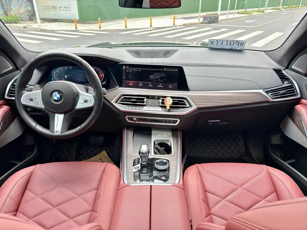 BMW X5 — миниатюра 7