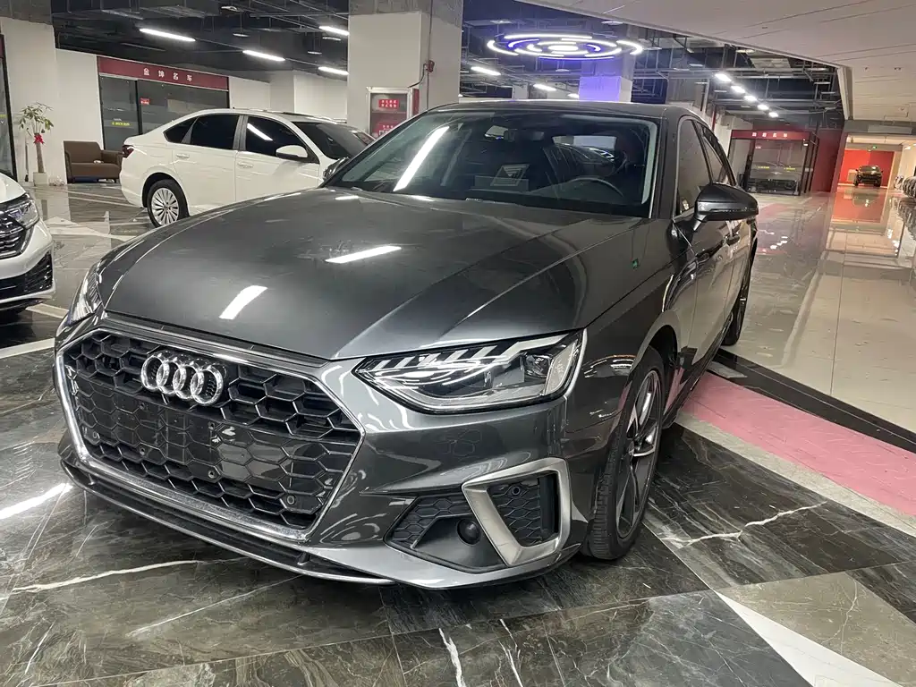 Audi A4L 2021