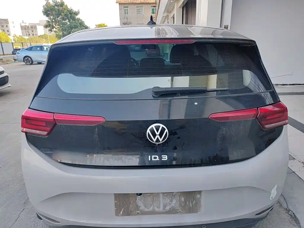 Volkswagen ID.3 — миниатюра 6