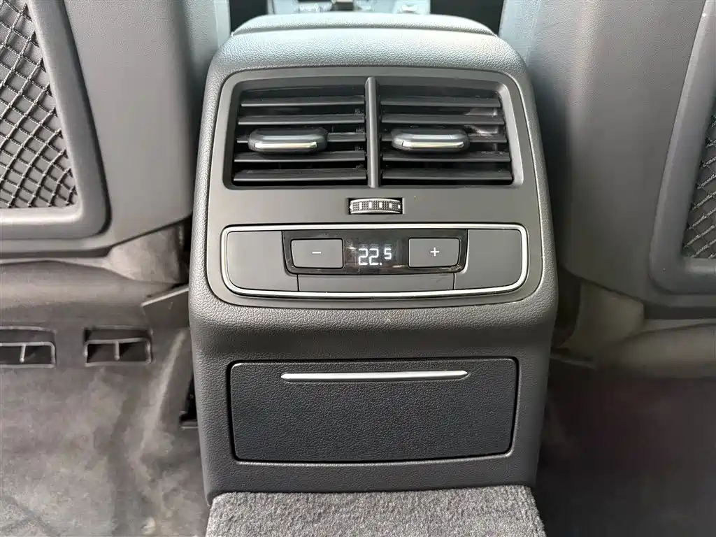 Audi A4L — миниатюра 15