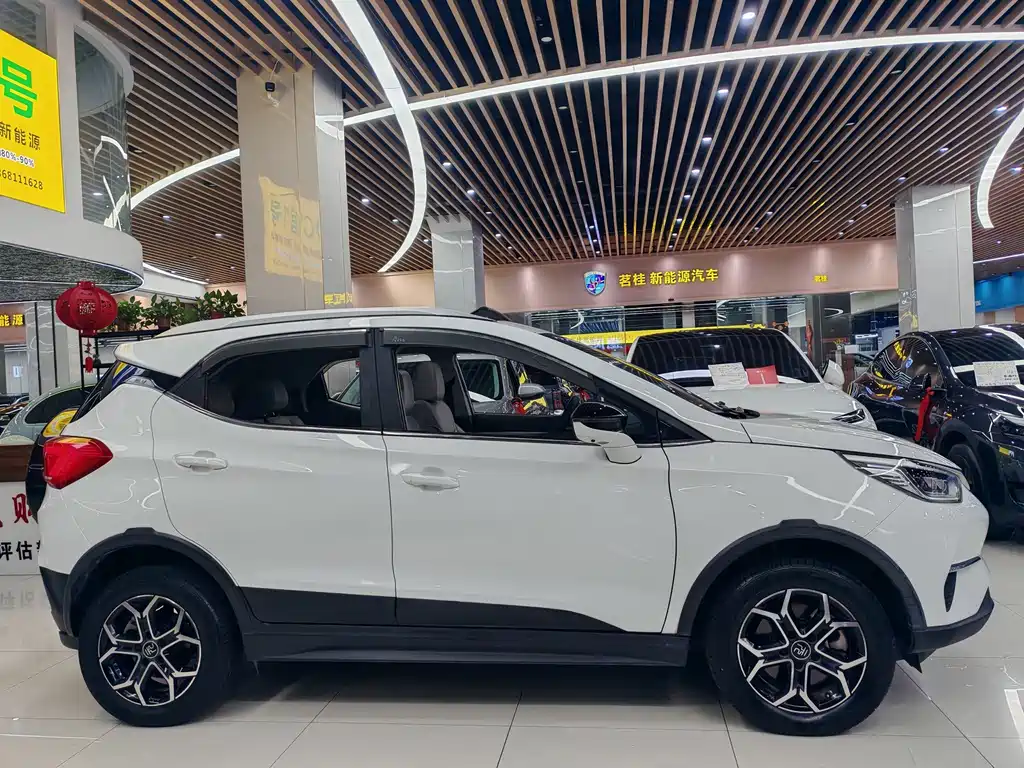 BYD Yuan Pro — миниатюра 11
