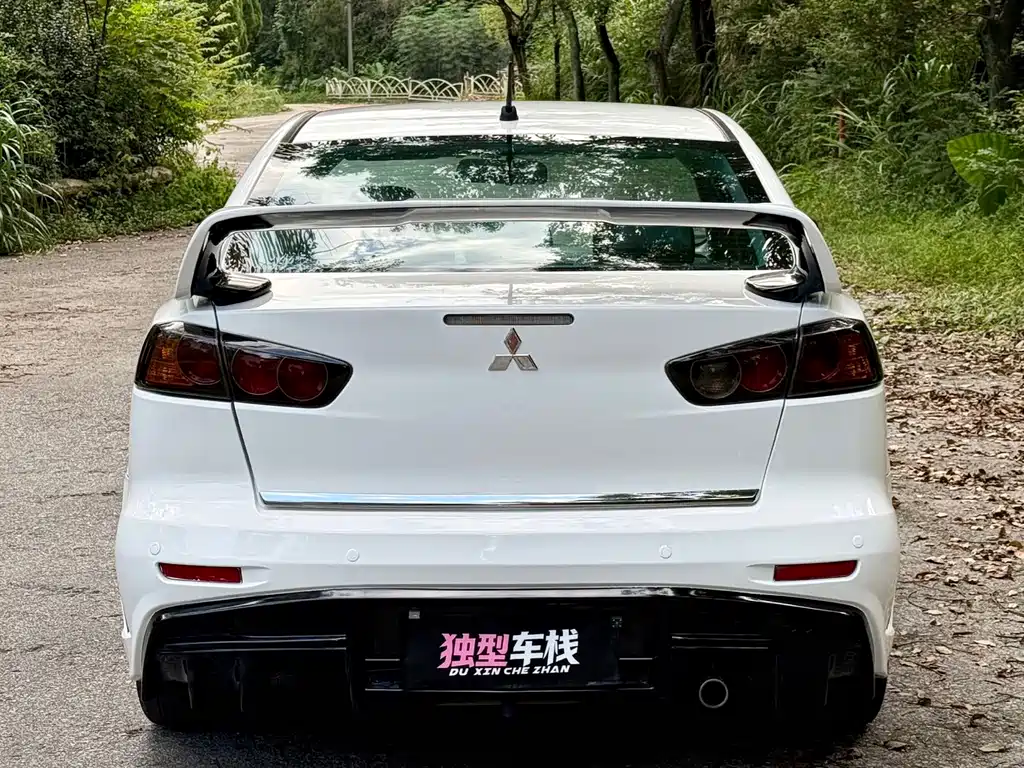 Mitsubishi Lancer EX — миниатюра 10