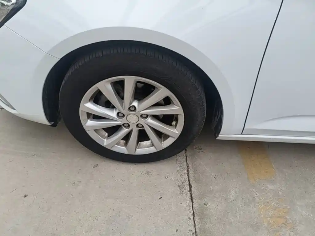 Buick Verano — миниатюра 23