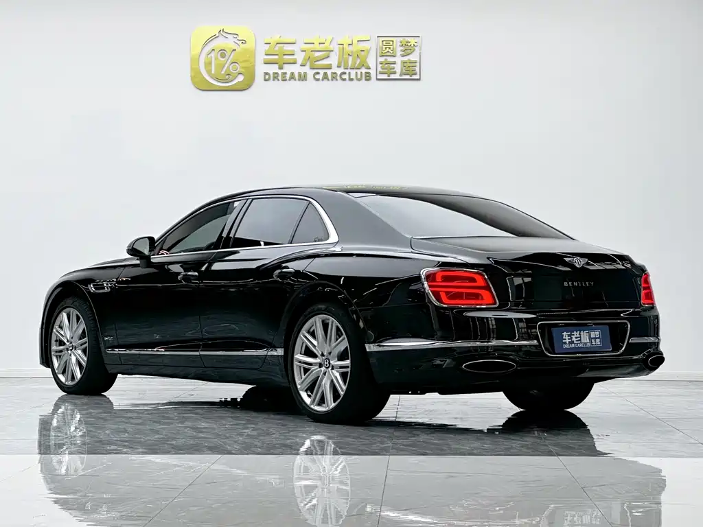Bentley Flying Spur — миниатюра 6