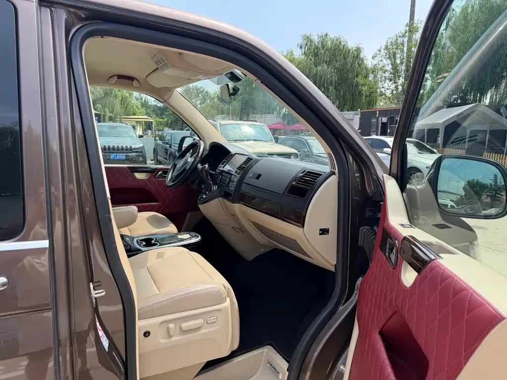 Volkswagen Caravelle — миниатюра 7