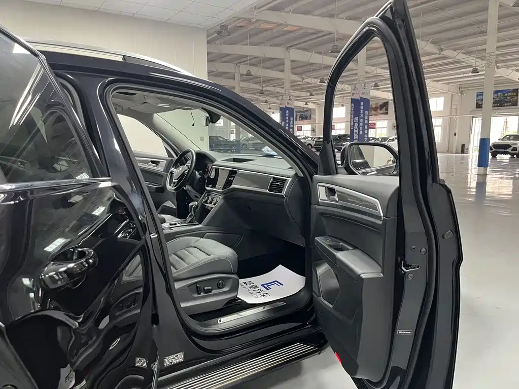 Volkswagen Teramont — миниатюра 10
