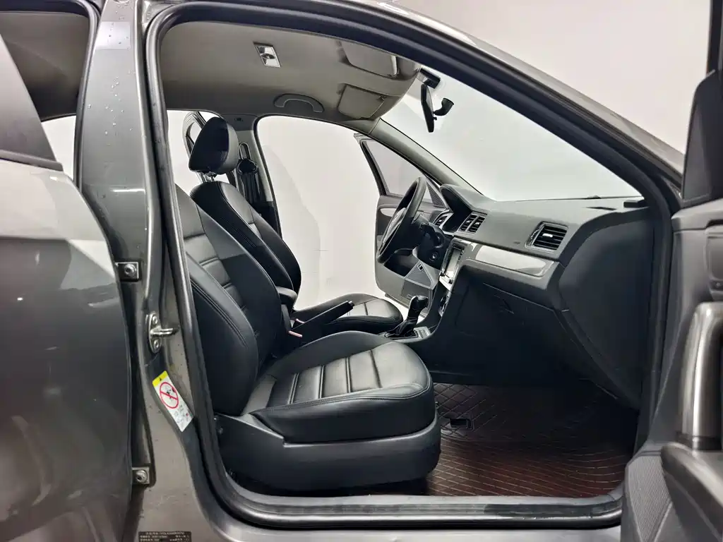 Volkswagen Lavida — миниатюра 13