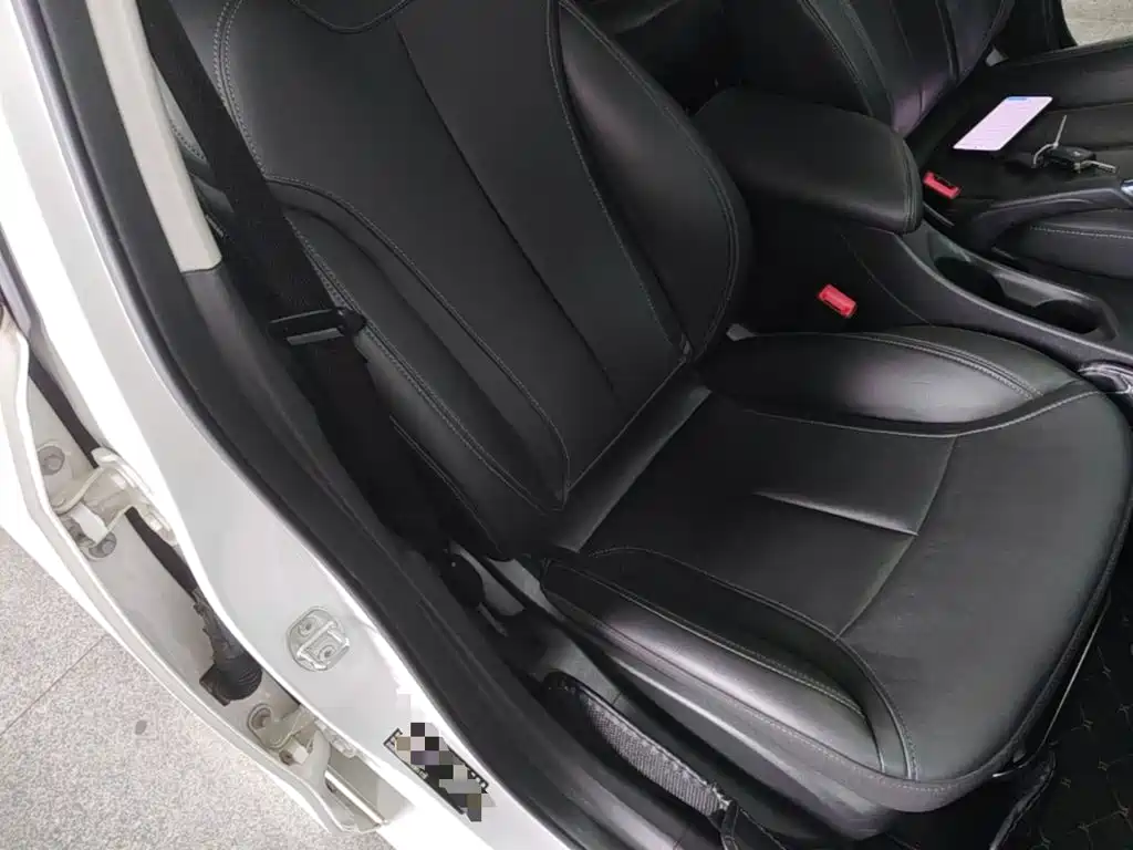 Buick Excelle — миниатюра 25