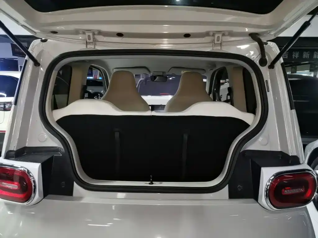 Wuling MINIEV — миниатюра 19