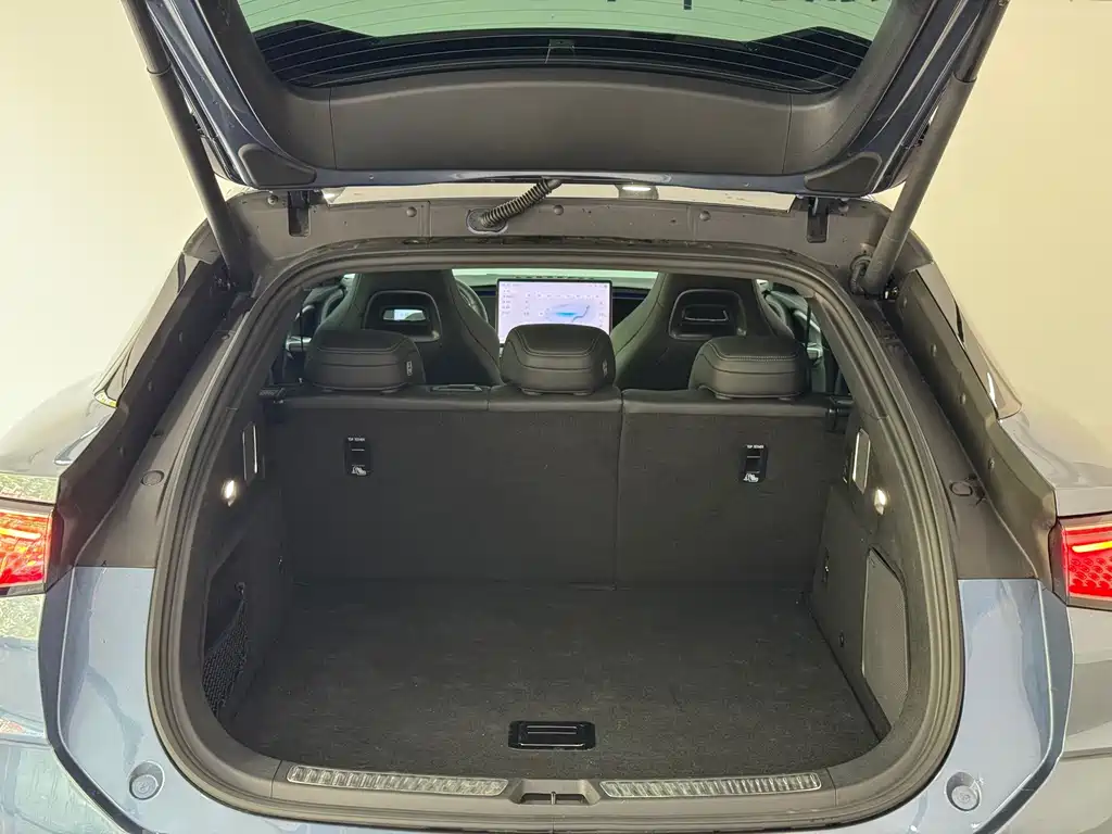 BYD Sealion 07 EV — миниатюра 8